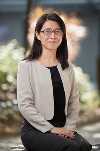 Professor Mandy Ho will be inducted in the 2026 Class of Fellows of the American Academy of Nursing at the Academy’s annual Health Policy Conference. (2026)